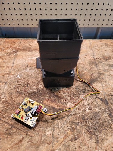Tramoggia cube mkii - tramoggia, n